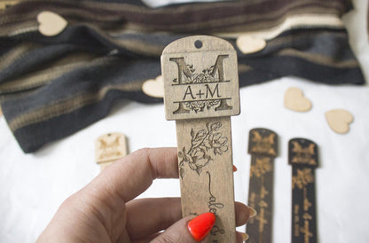 Wooden Bookmark Favors with Name, Wedding Personalized Favor with Tassel, Guest Gift or Place Card, Idea Gift for Guest, Bookmarks in Bulk